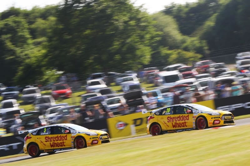 Double delight for Team Shredded Wheat Racing with Gallagher at Oulton Park