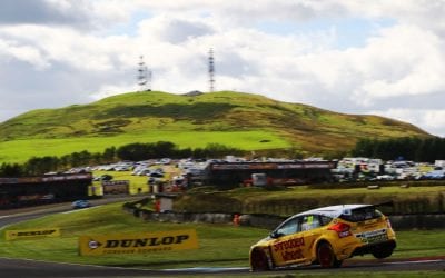 Victory for Team Shredded Wheat Racing with Gallagher at Knockhill