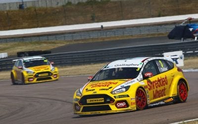 Team Shredded Wheat Racing with Gallagher powers through to take 4th podium at Rockingham
