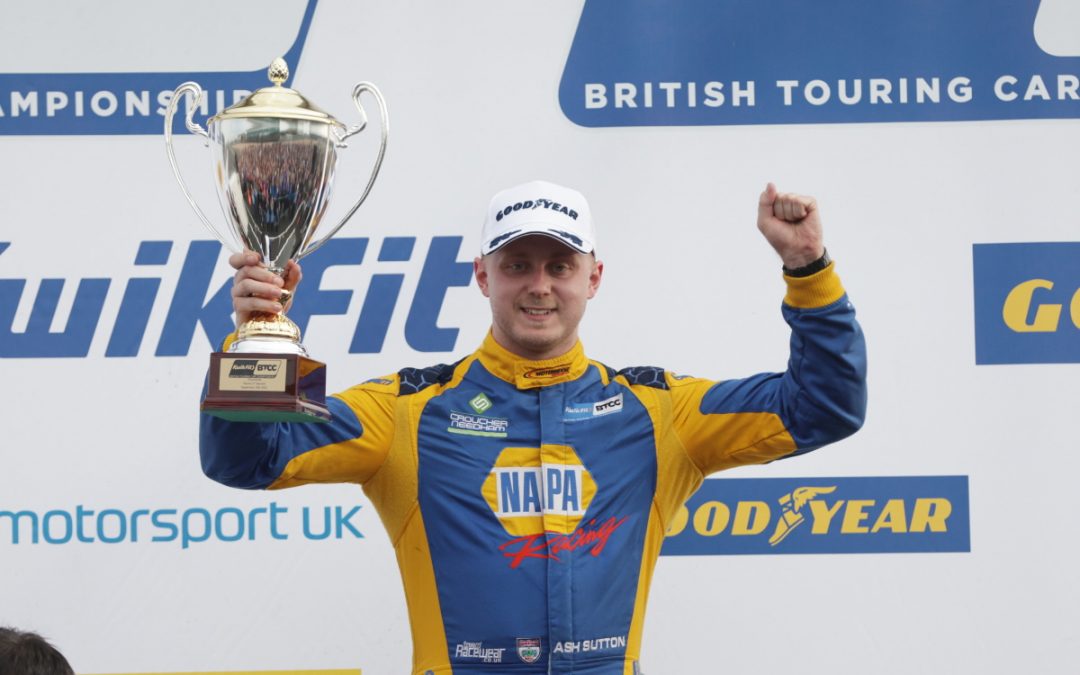 SUTTON MOVES INTO BTCC POINTS LEAD AT SILVERSTONE AND NAPA RACING UK TAKES ADVANTAGE IN TEAMS BATTLE