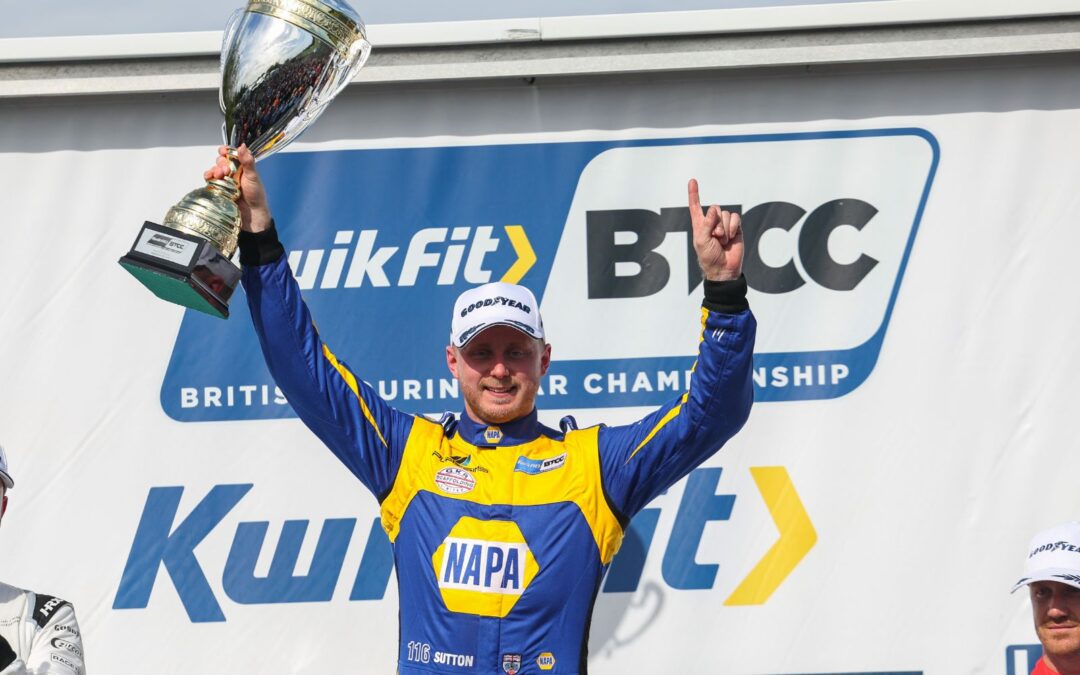 NAPA RACING UK CLOSES IN ON HISTORIC BTCC TREBLE | CROFT WEEKEND REVIEW